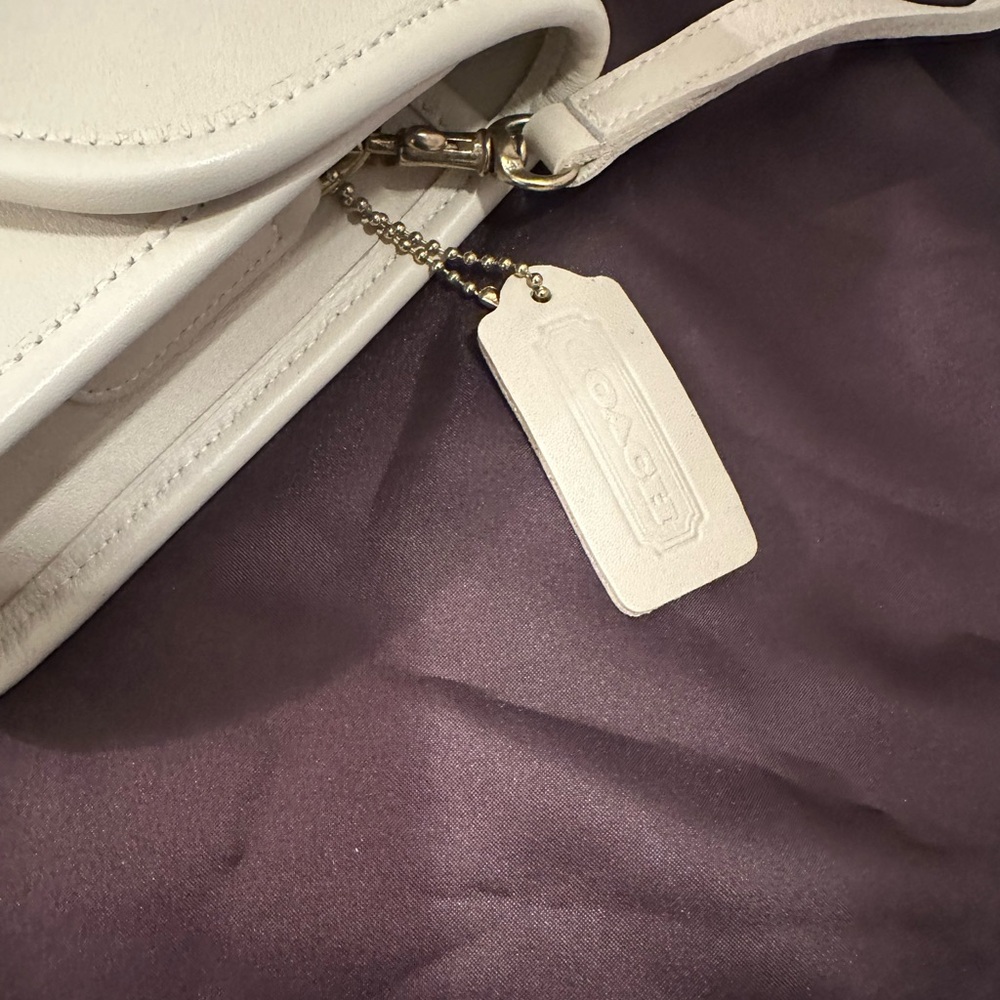 Iconic Coach bone vintage crossbody - Picture 7 of 13